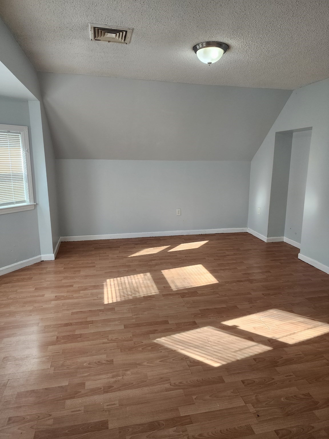 806 Warren Ave # 2