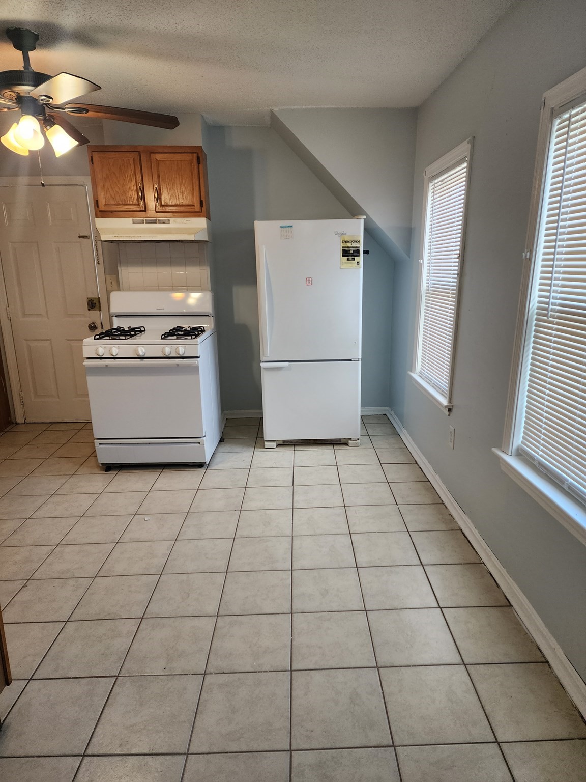 806 Warren Ave # 2