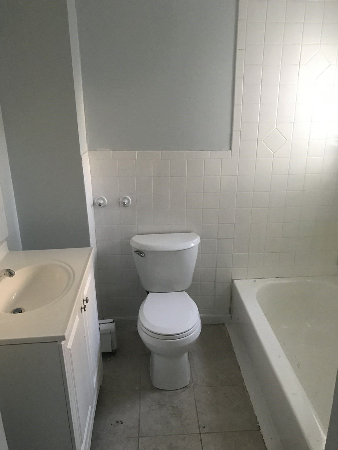 806 Warren Ave # 1