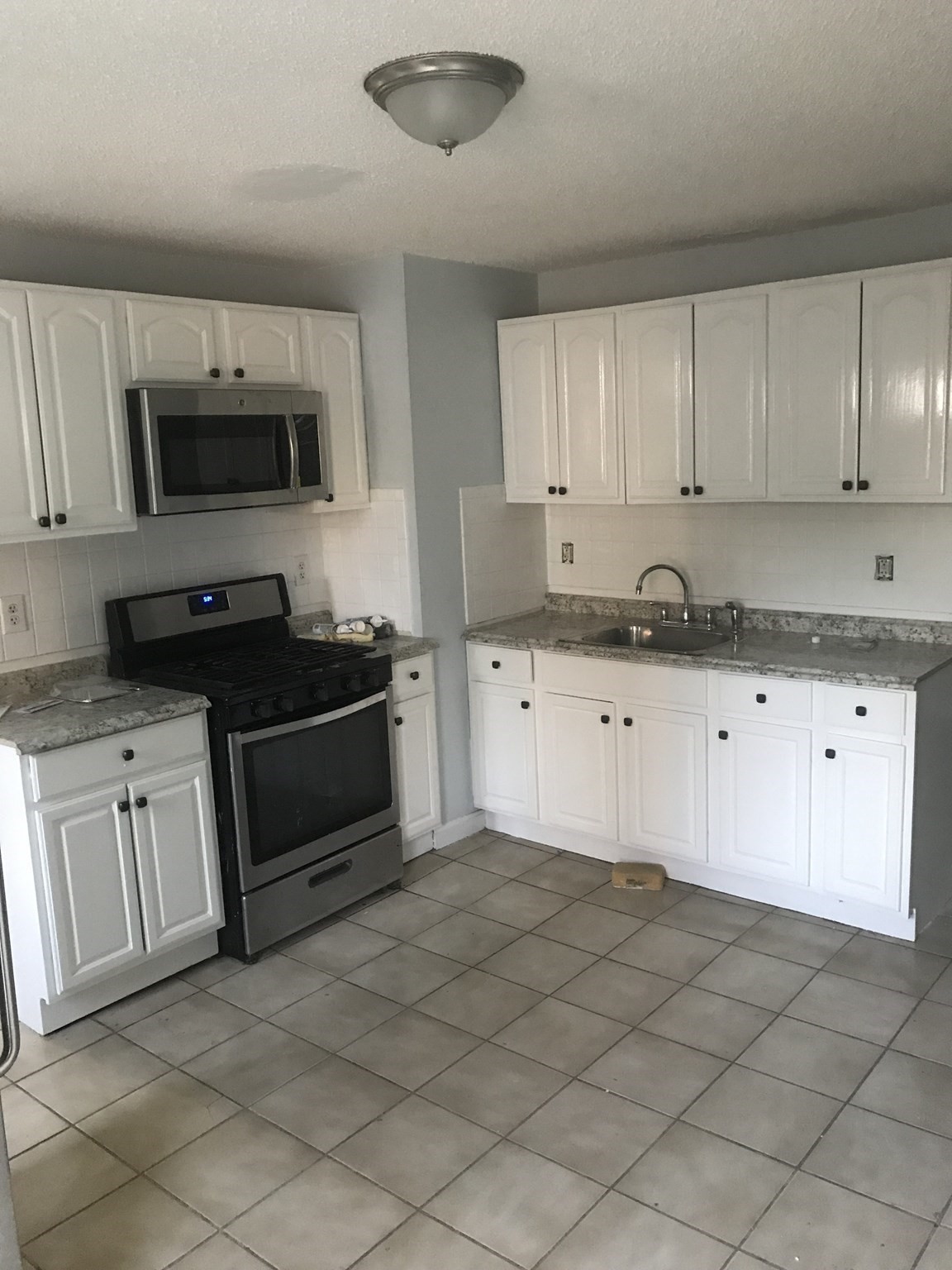 806 Warren Ave # 1