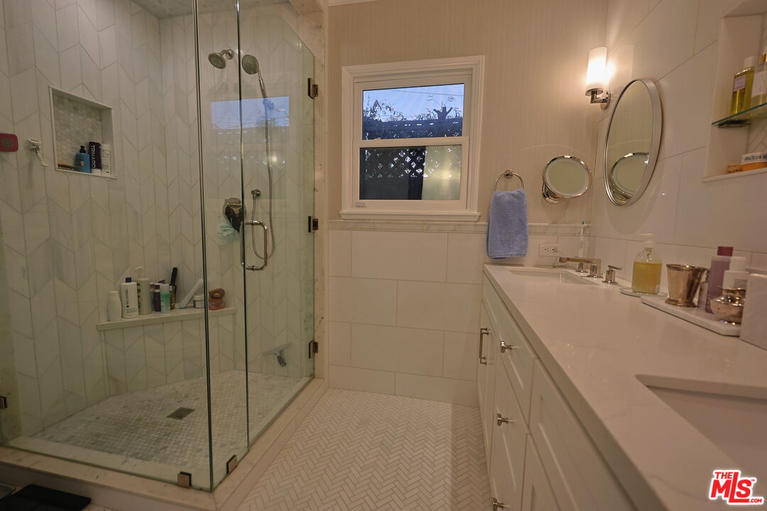 20672 De La Guerra St