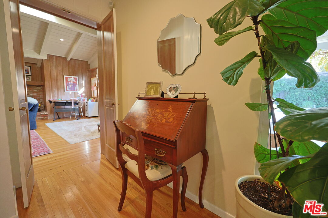 20672 De La Guerra St