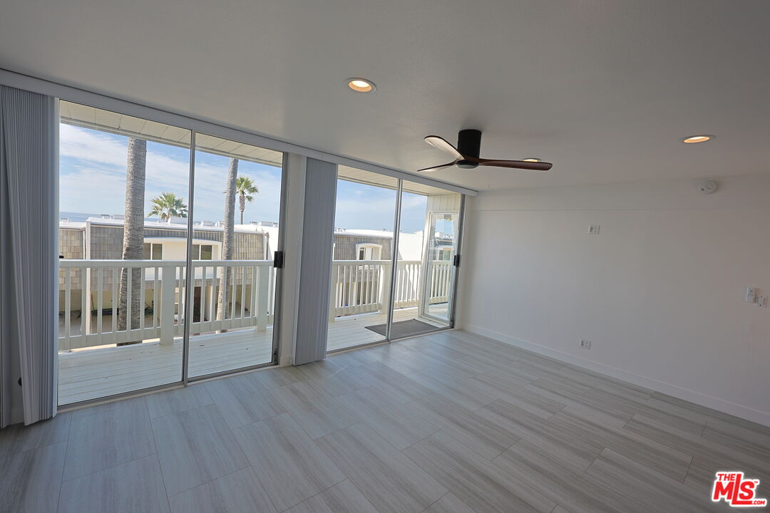 11916 Whalers Ln