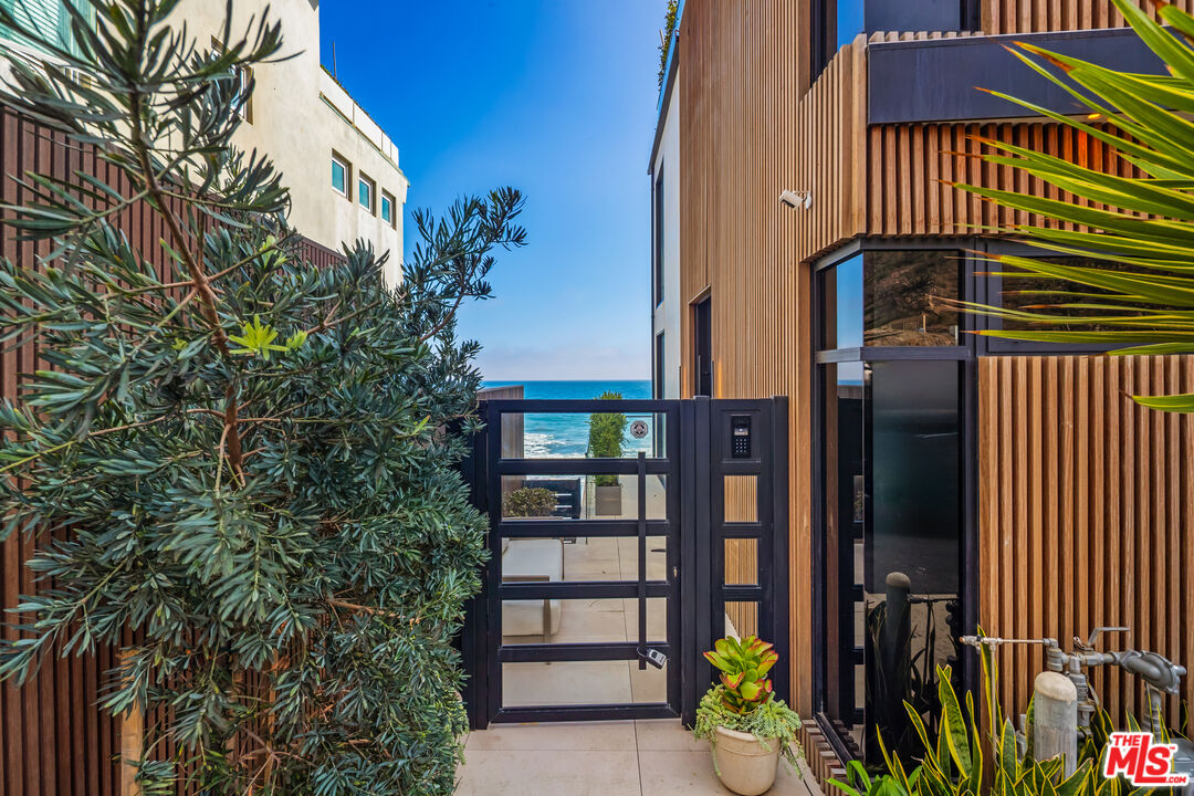 18954 Pacific Coast Hwy