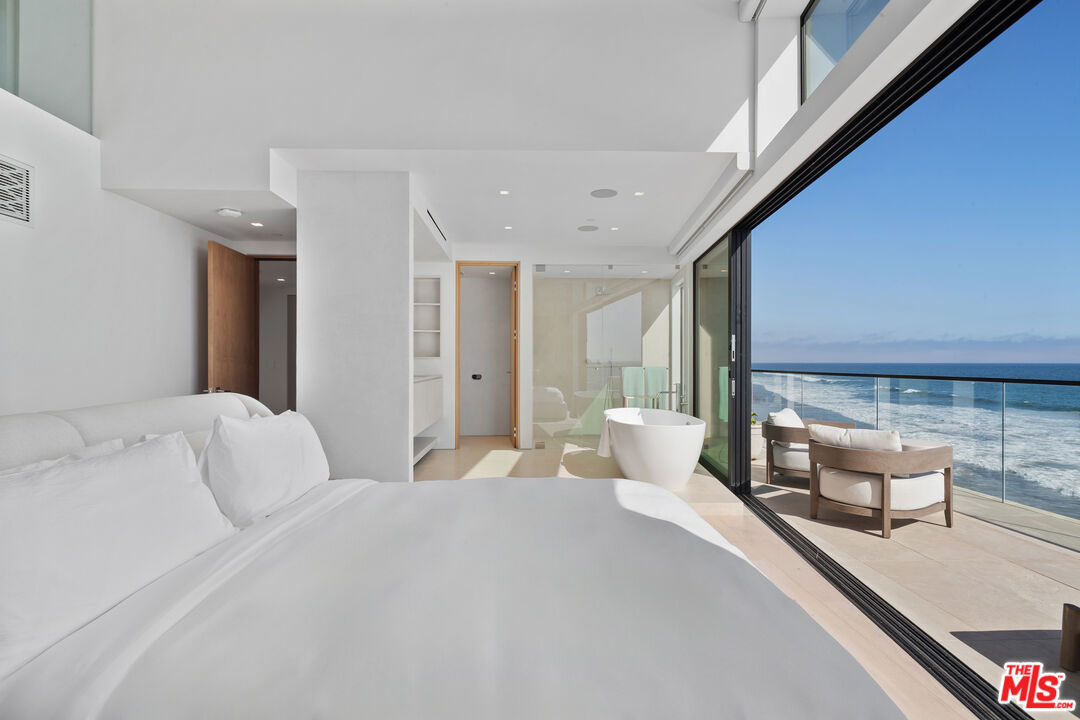 18954 Pacific Coast Hwy