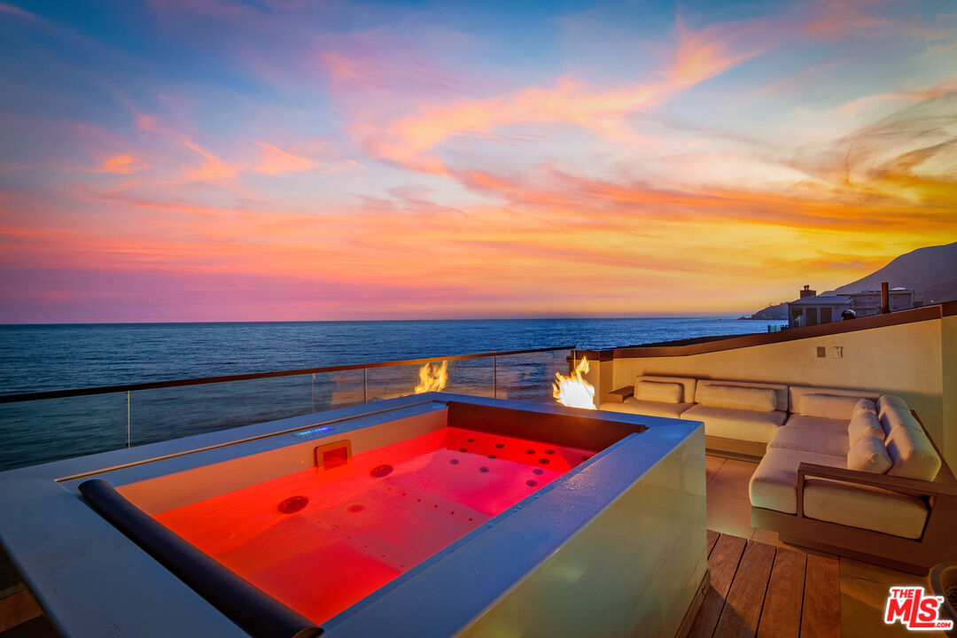 18954 Pacific Coast Hwy