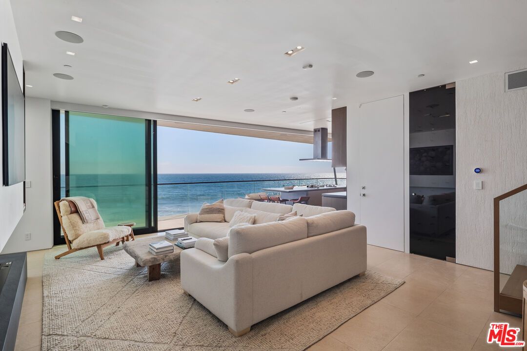 18954 Pacific Coast Hwy