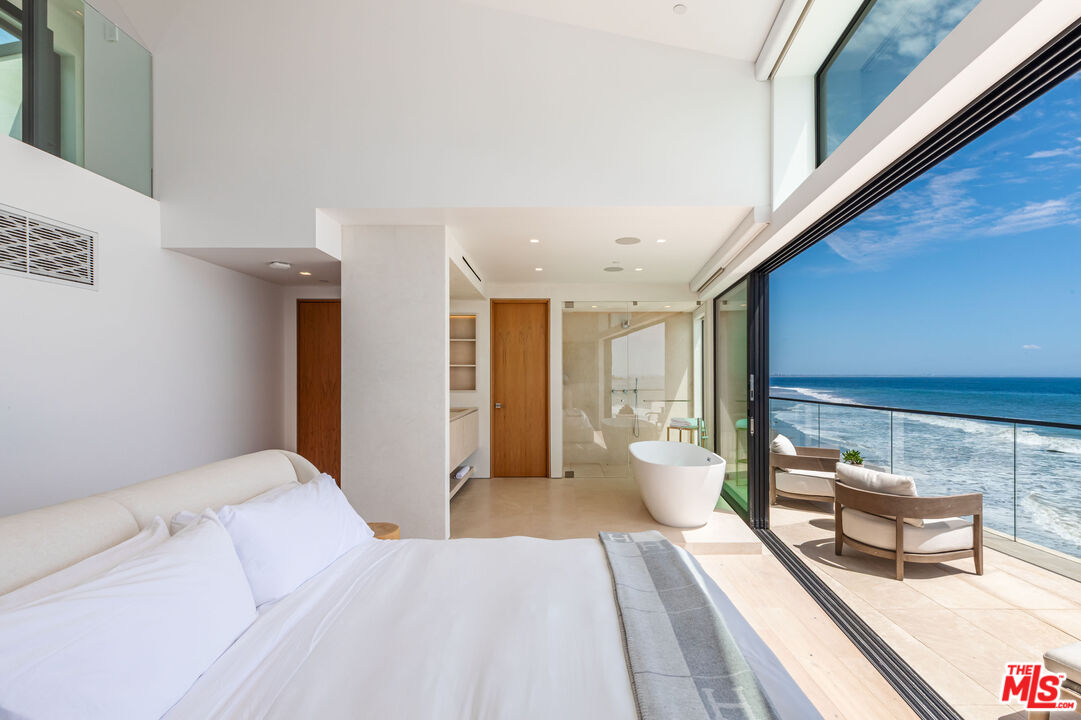 18954 Pacific Coast Hwy