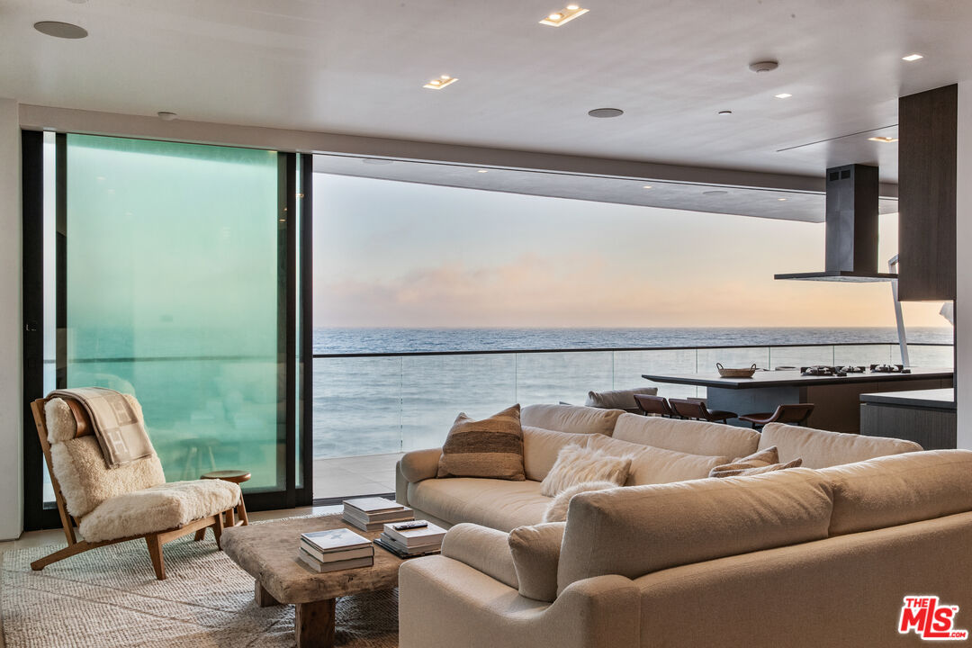 18954 Pacific Coast Hwy