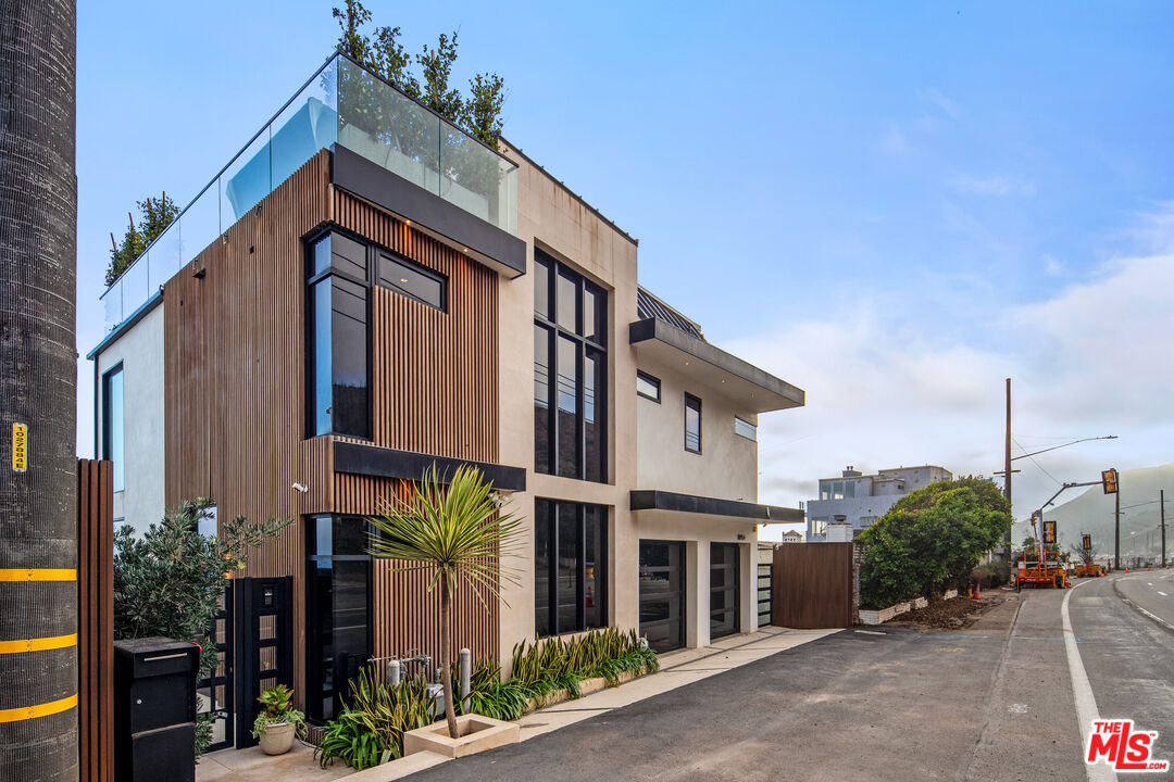 18954 Pacific Coast Hwy