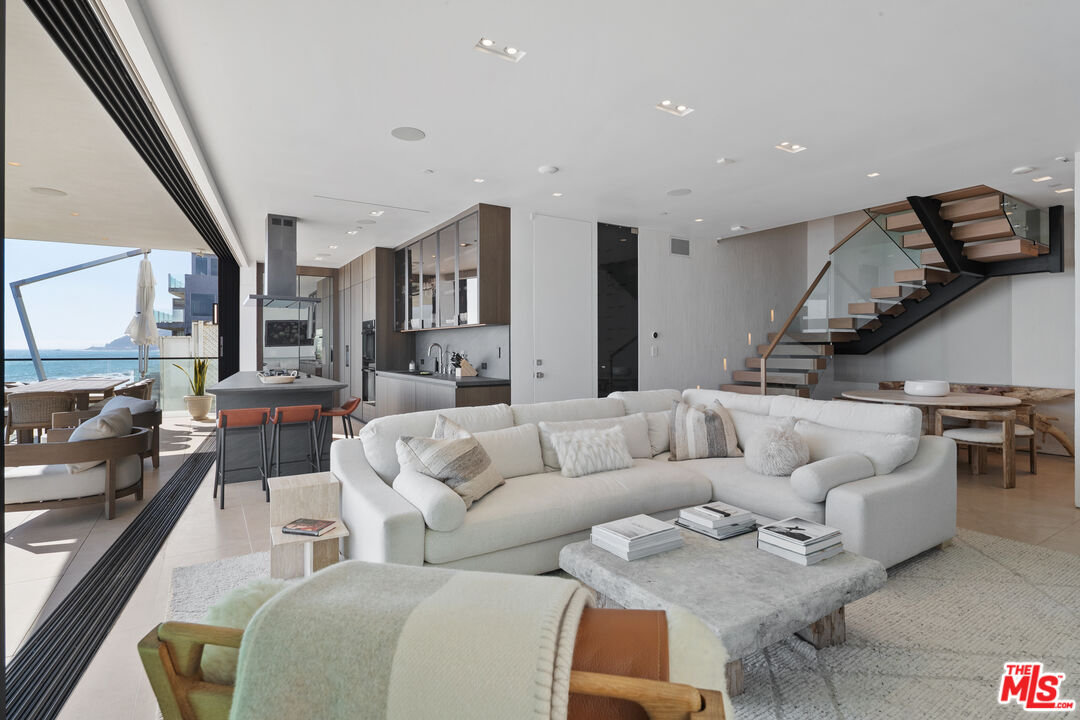 18954 Pacific Coast Hwy