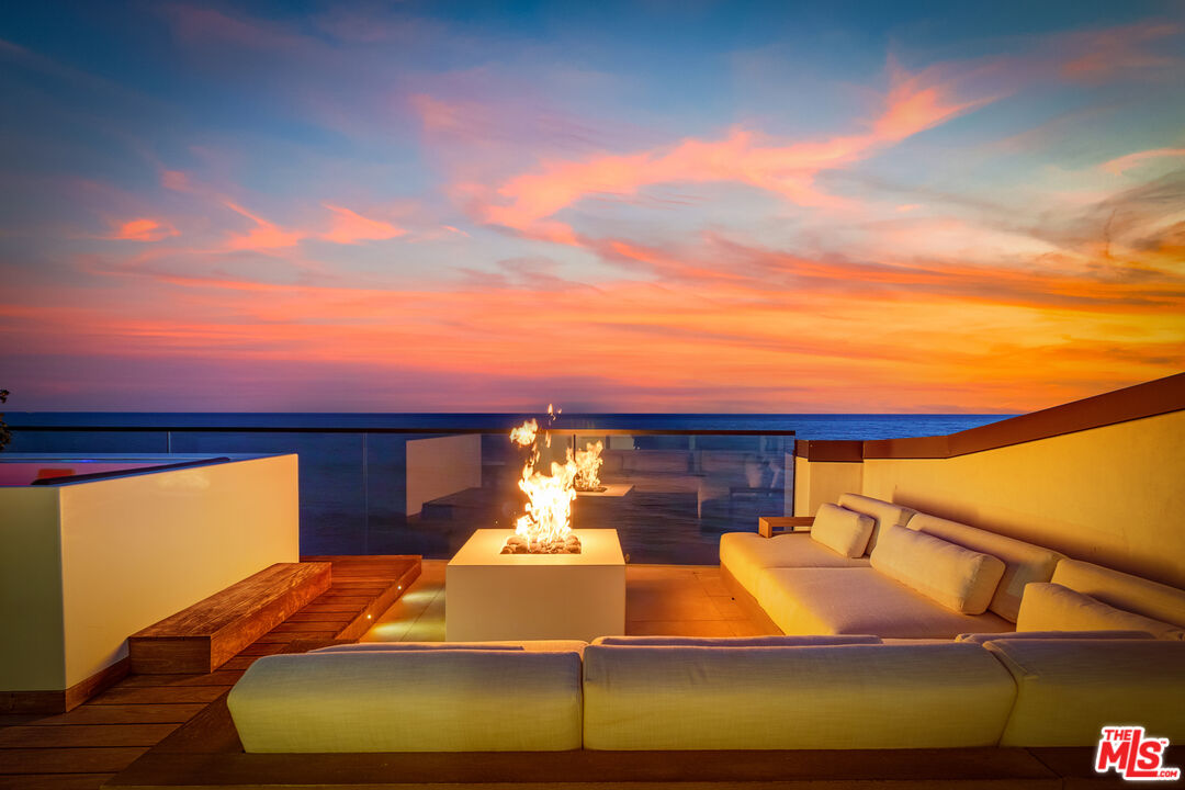 18954 Pacific Coast Hwy