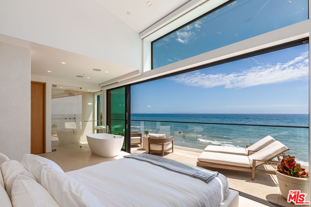 18954 Pacific Coast Hwy