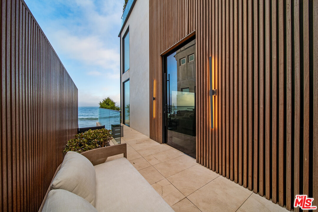 18954 Pacific Coast Hwy