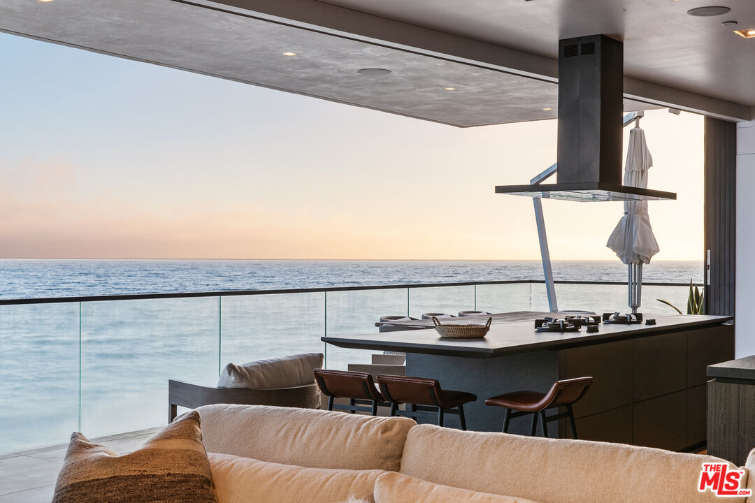 18954 Pacific Coast Hwy