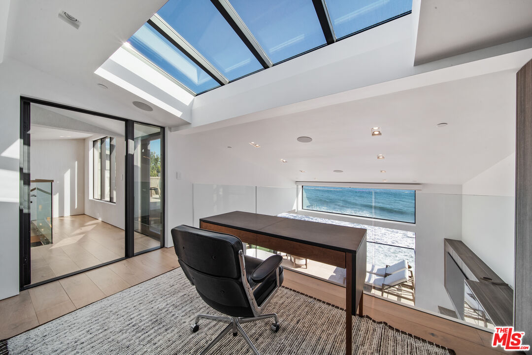 18954 Pacific Coast Hwy