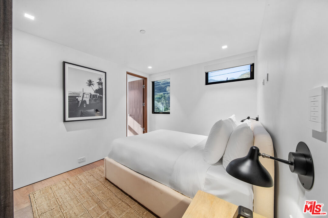 18954 Pacific Coast Hwy