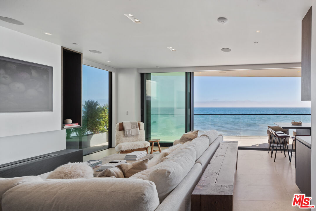 18954 Pacific Coast Hwy