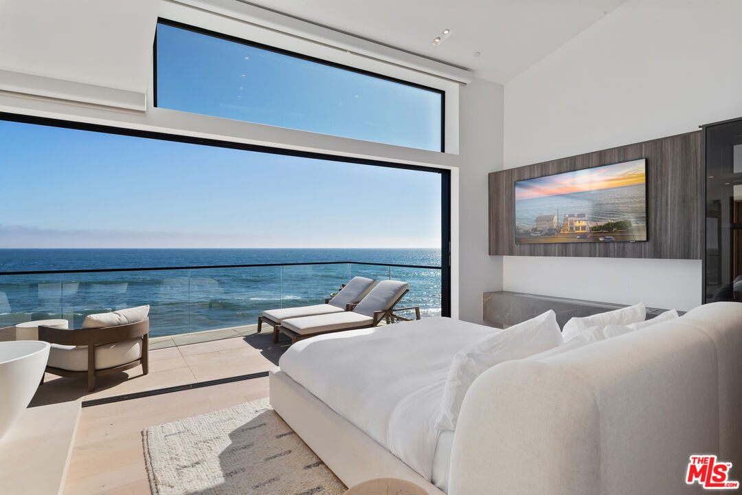 18954 Pacific Coast Hwy