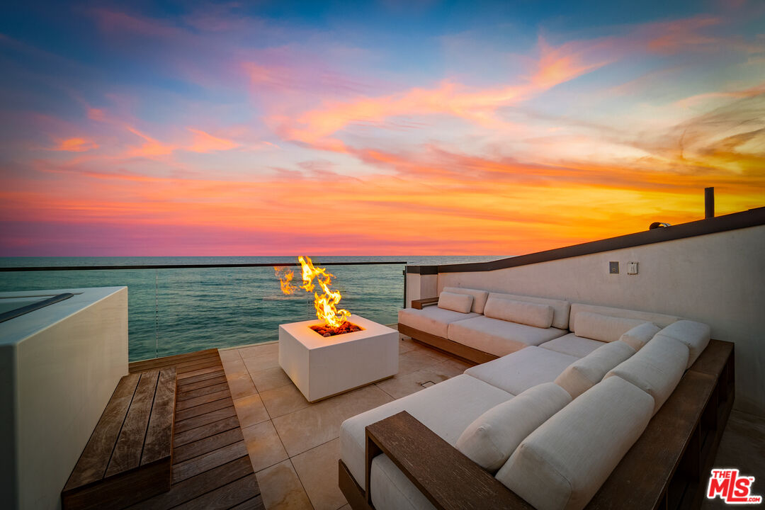 18954 Pacific Coast Hwy