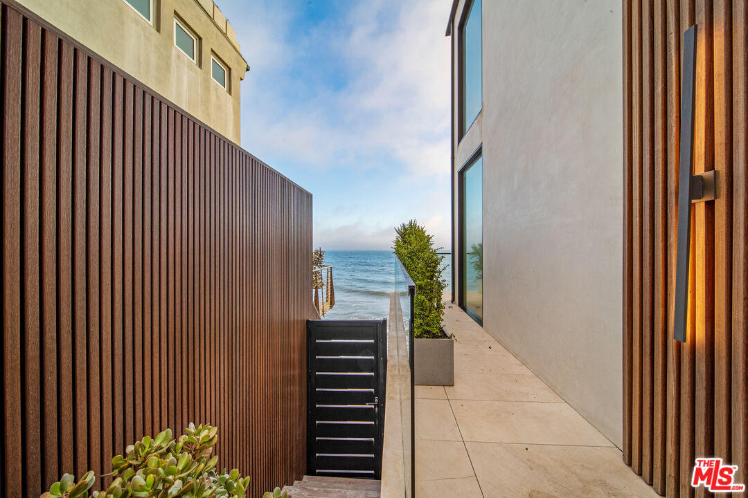 18954 Pacific Coast Hwy