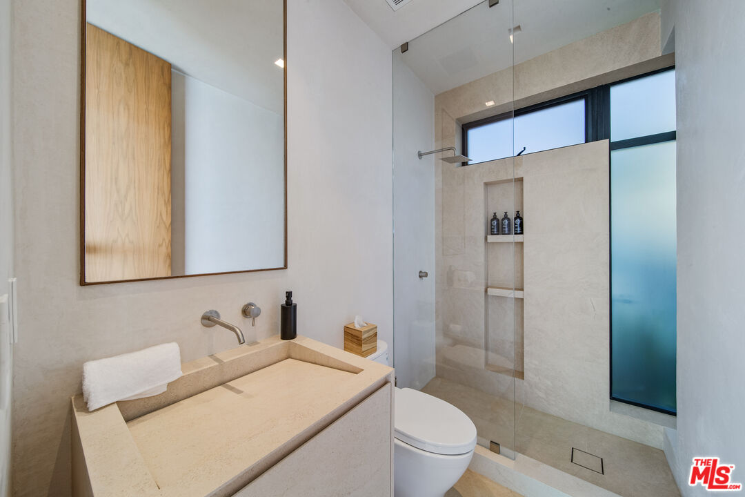 18954 Pacific Coast Hwy