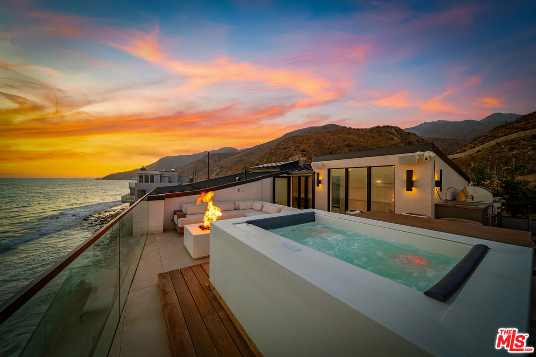 18954 Pacific Coast Hwy