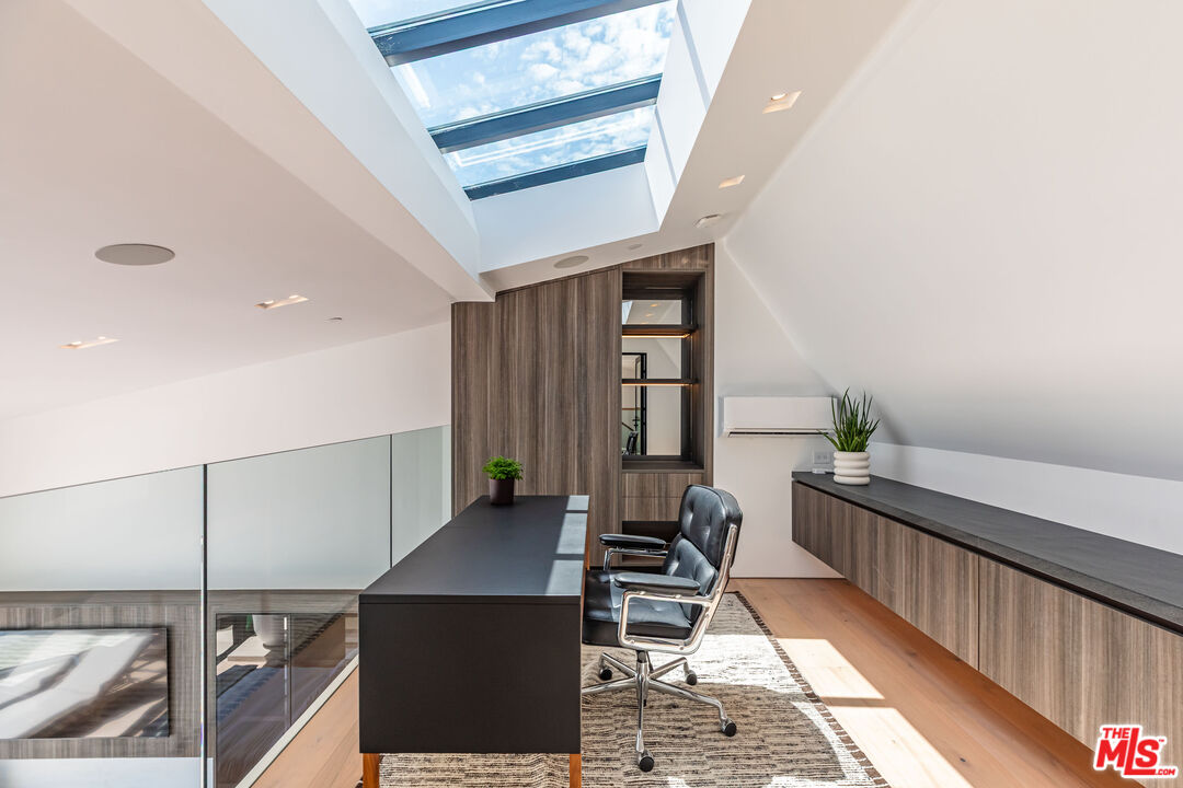 18954 Pacific Coast Hwy