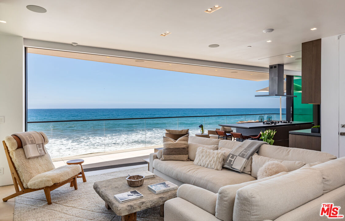 18954 Pacific Coast Hwy