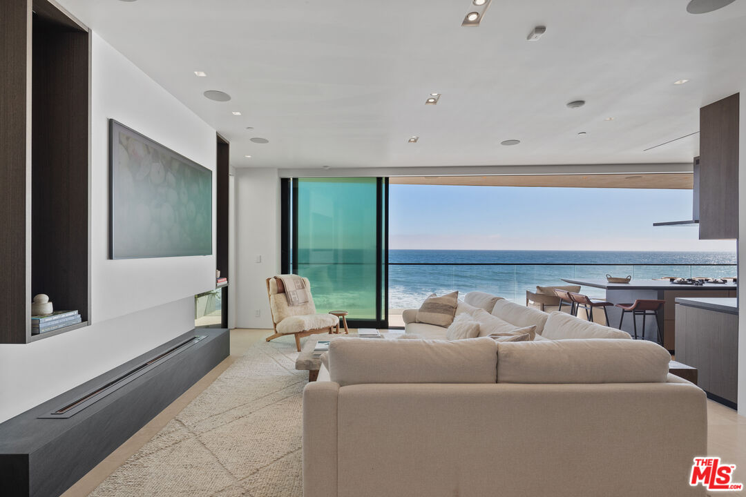 18954 Pacific Coast Hwy