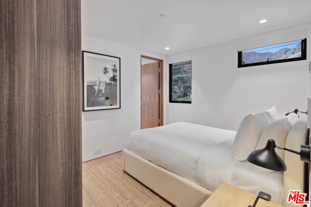 18954 Pacific Coast Hwy