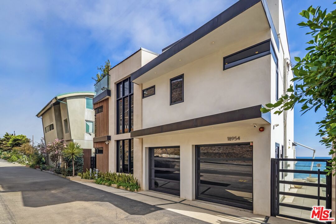 18954 Pacific Coast Hwy