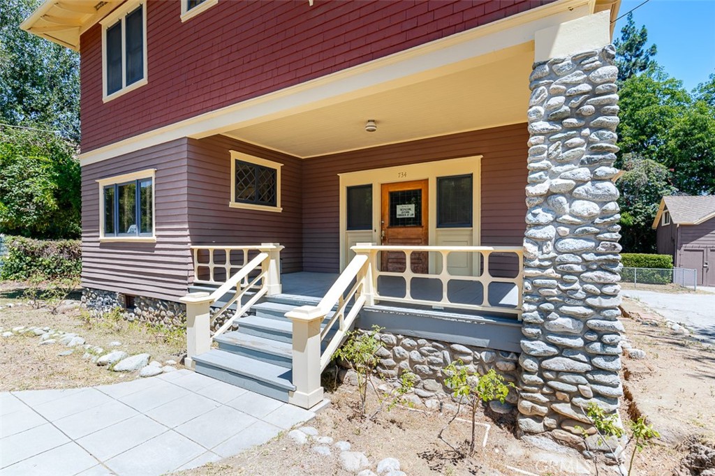 734 Saint John Avenue