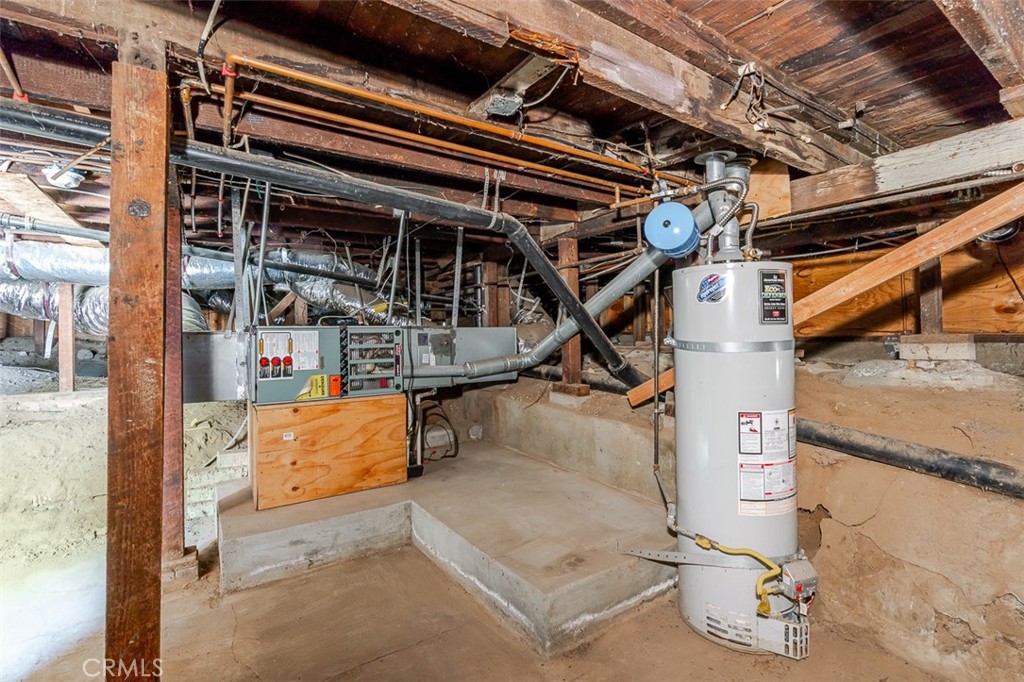 734 Saint John Avenue