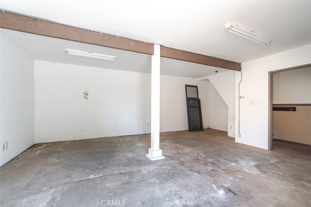 734 Saint John Avenue