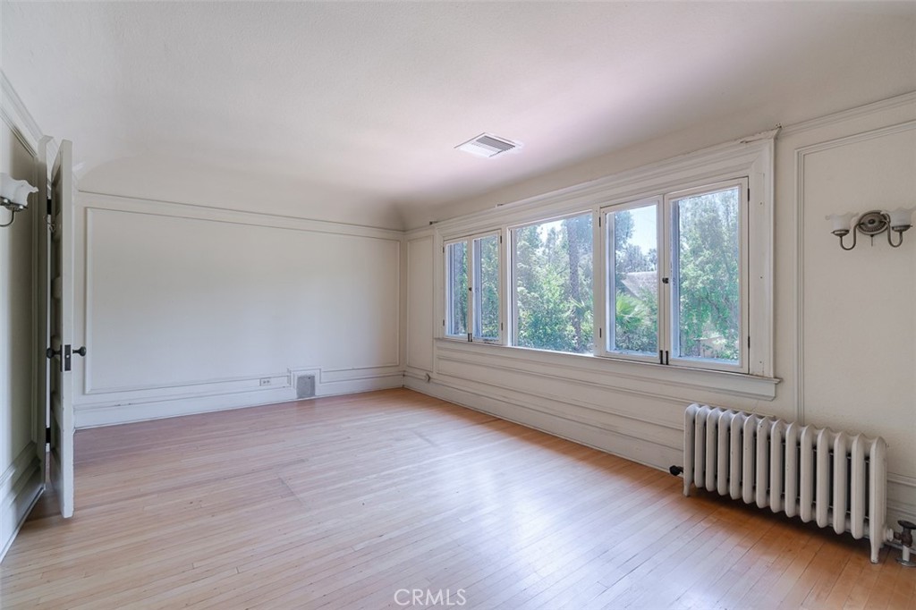 696 Saint John Avenue