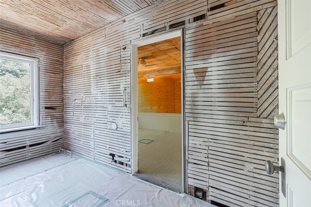 696 Saint John Avenue