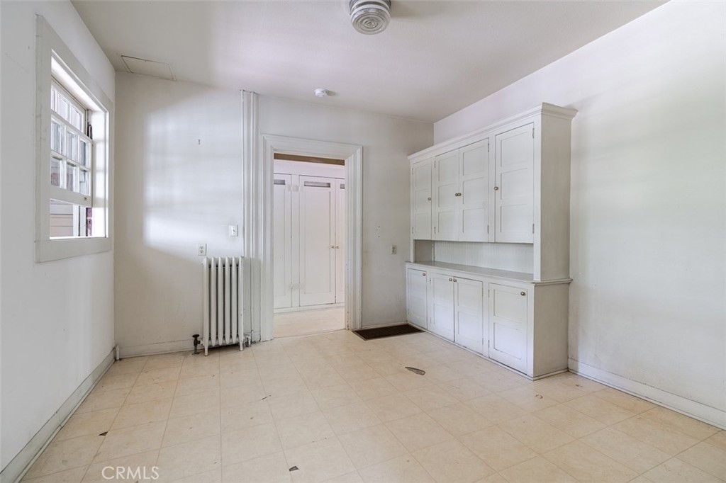 696 Saint John Avenue