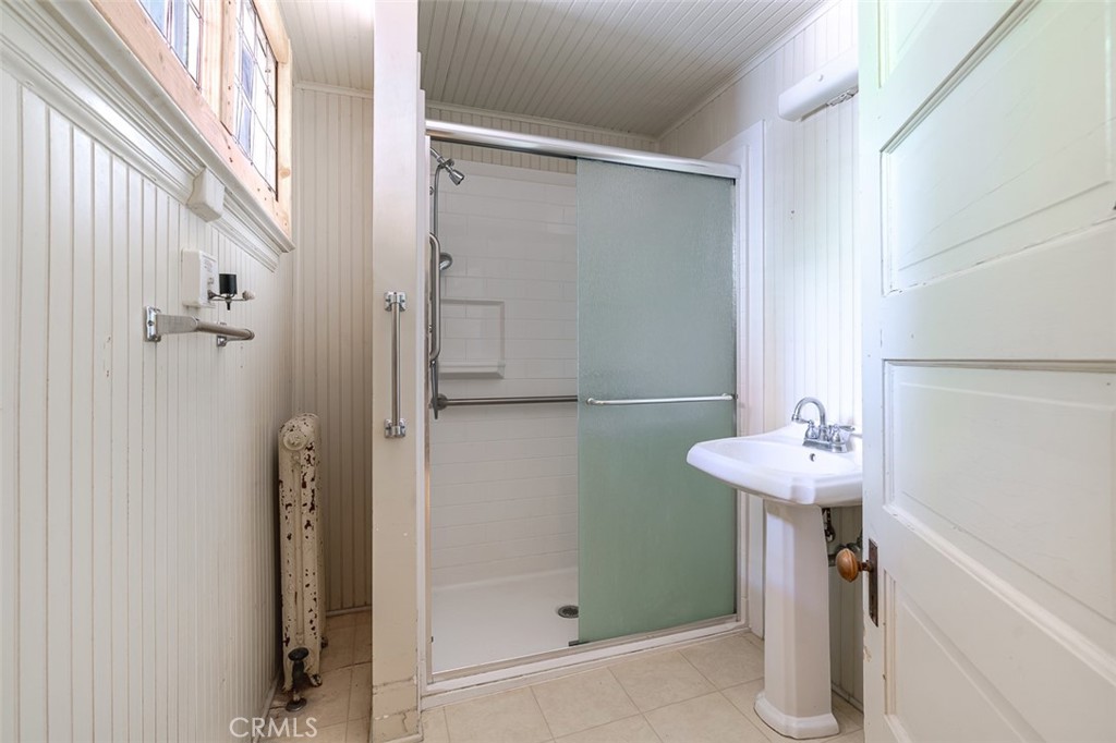 696 Saint John Avenue