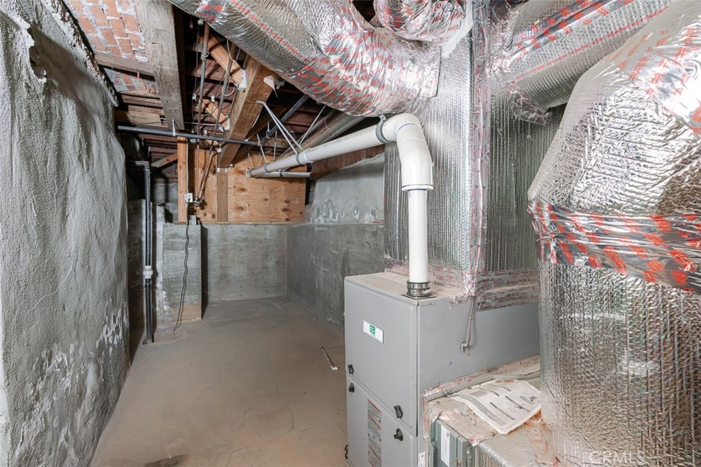 696 Saint John Avenue