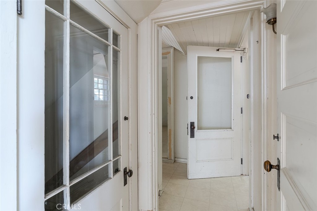 696 Saint John Avenue