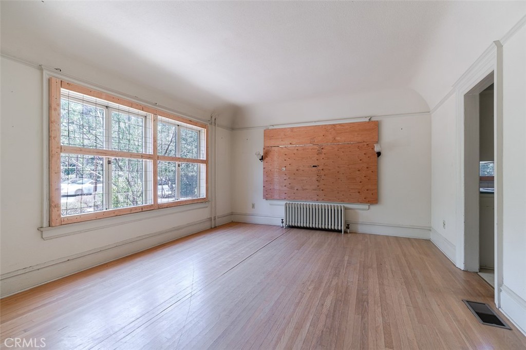 696 Saint John Avenue