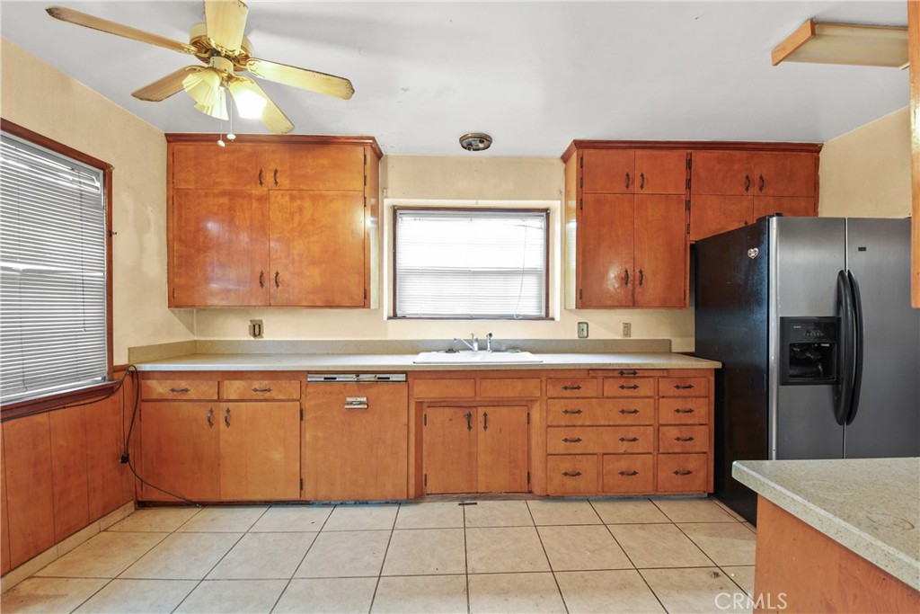 1122 W 124th Street