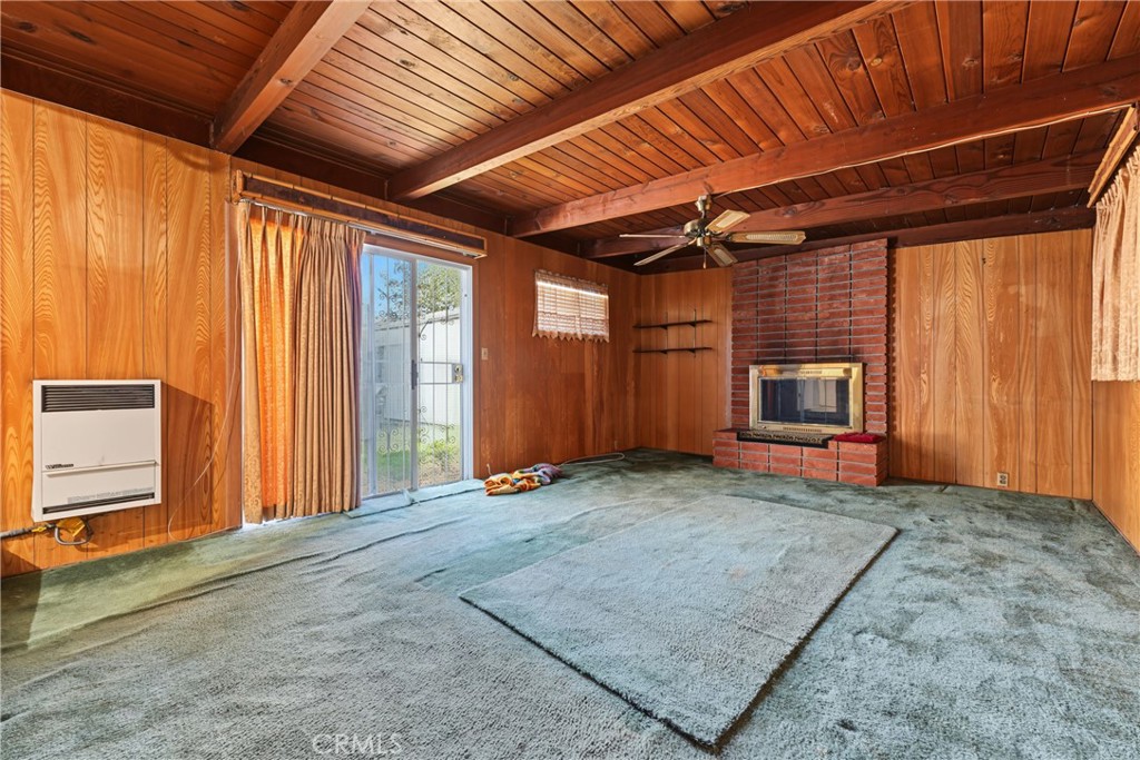 1218 E 124th
