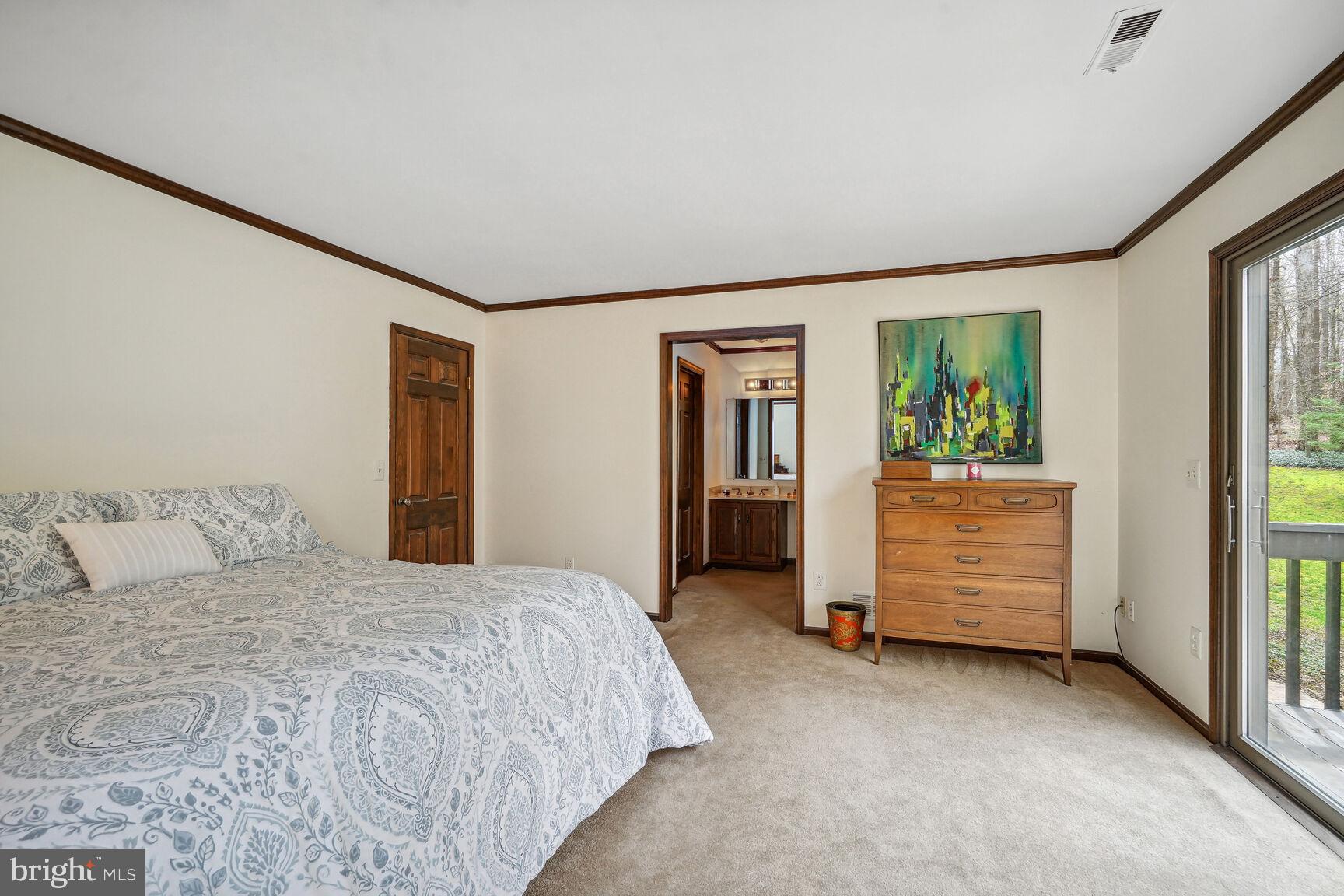 11307 Lilting Ln