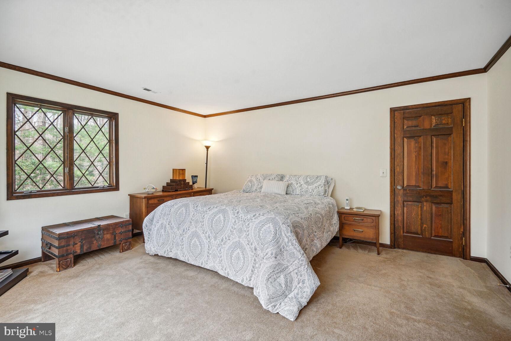 11307 Lilting Ln