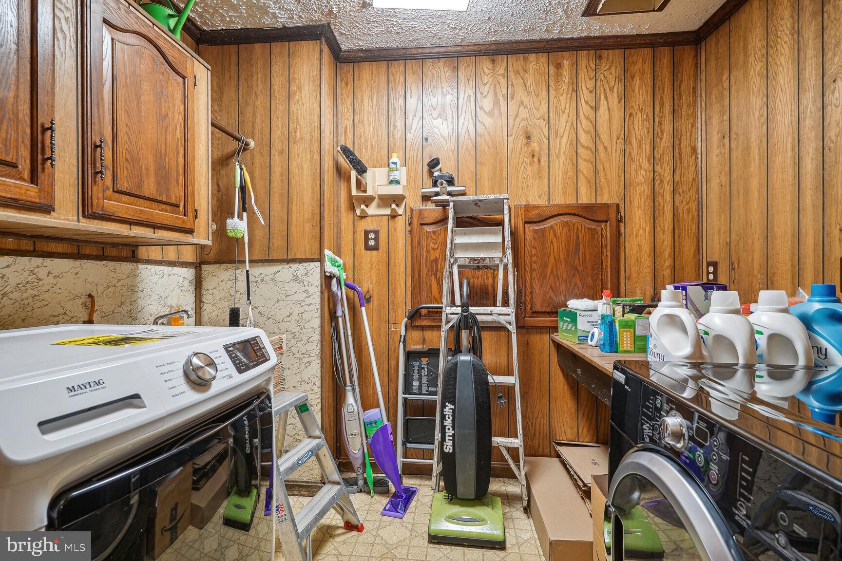 11307 Lilting Ln