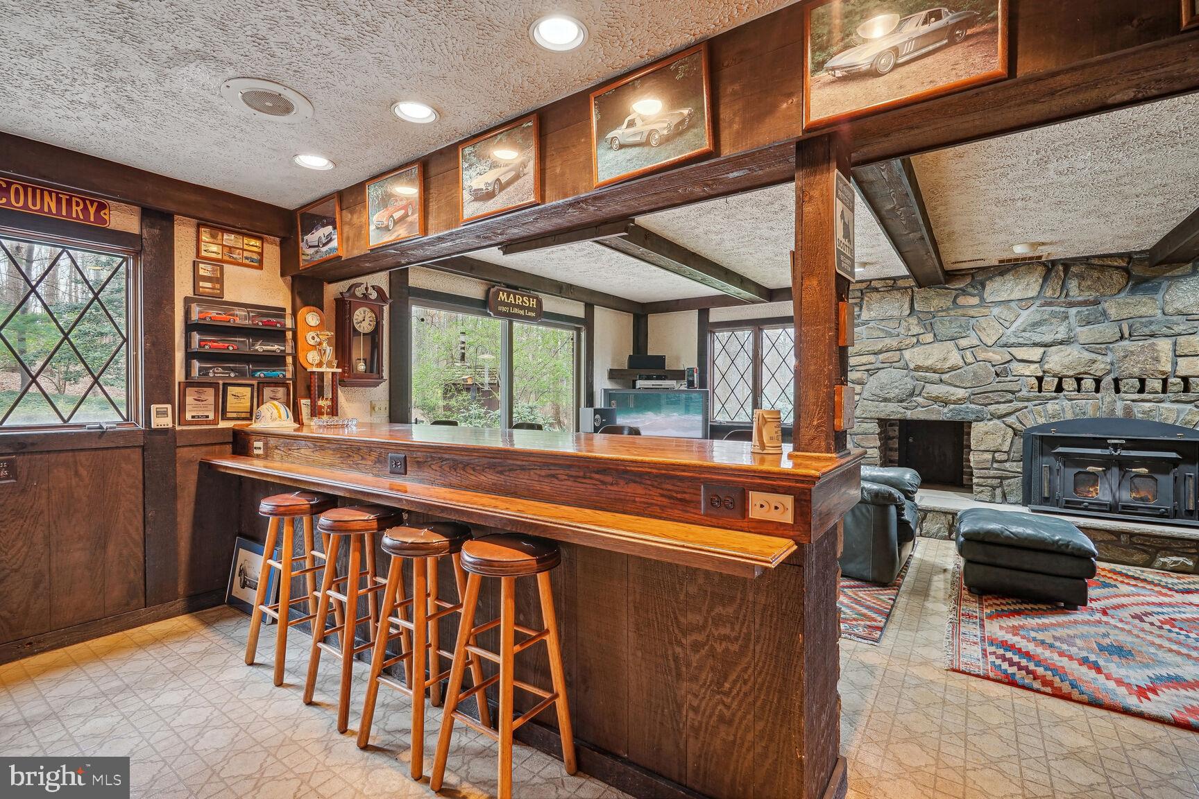 11307 Lilting Ln