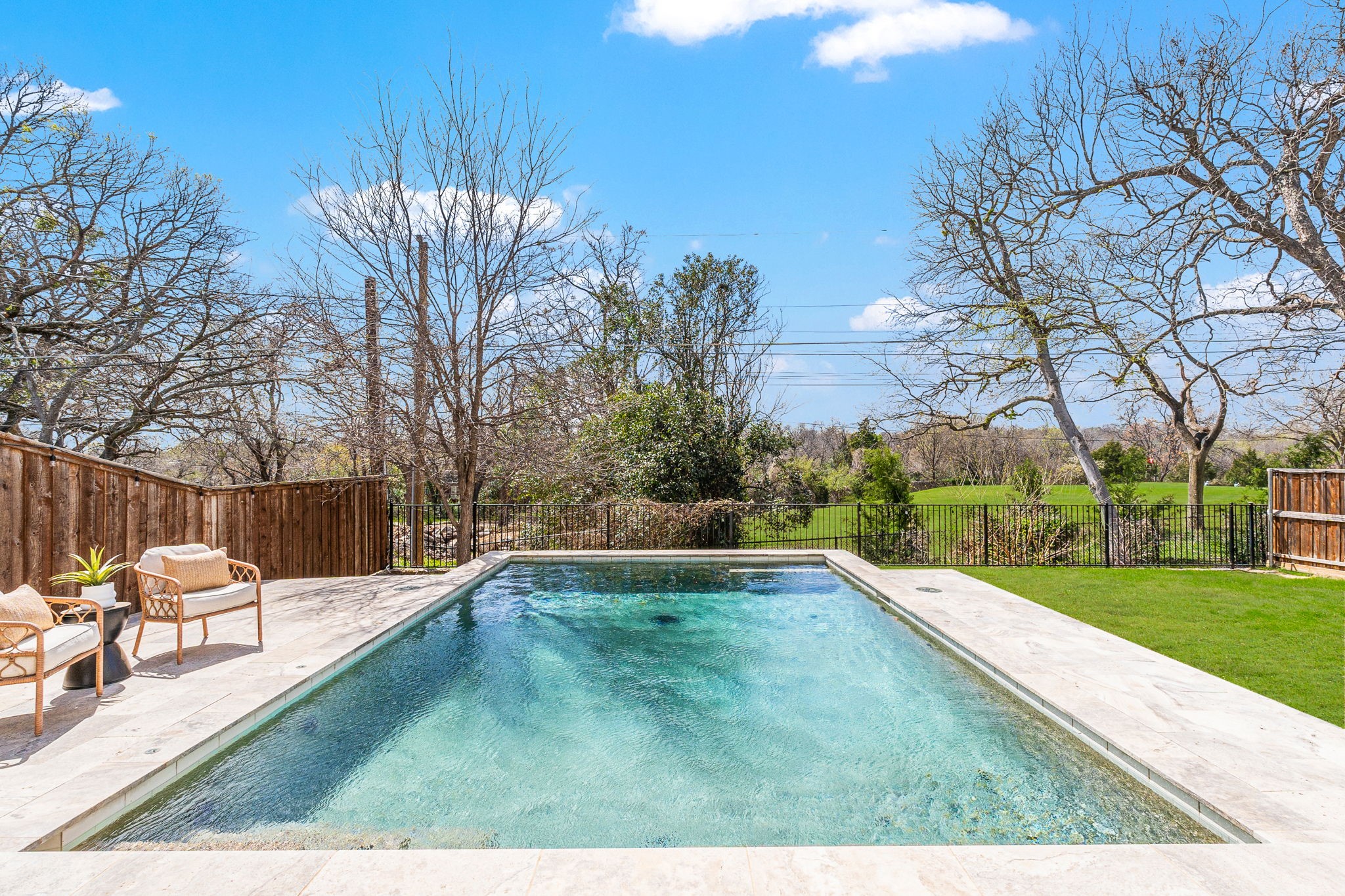 6946 La Vista Drive