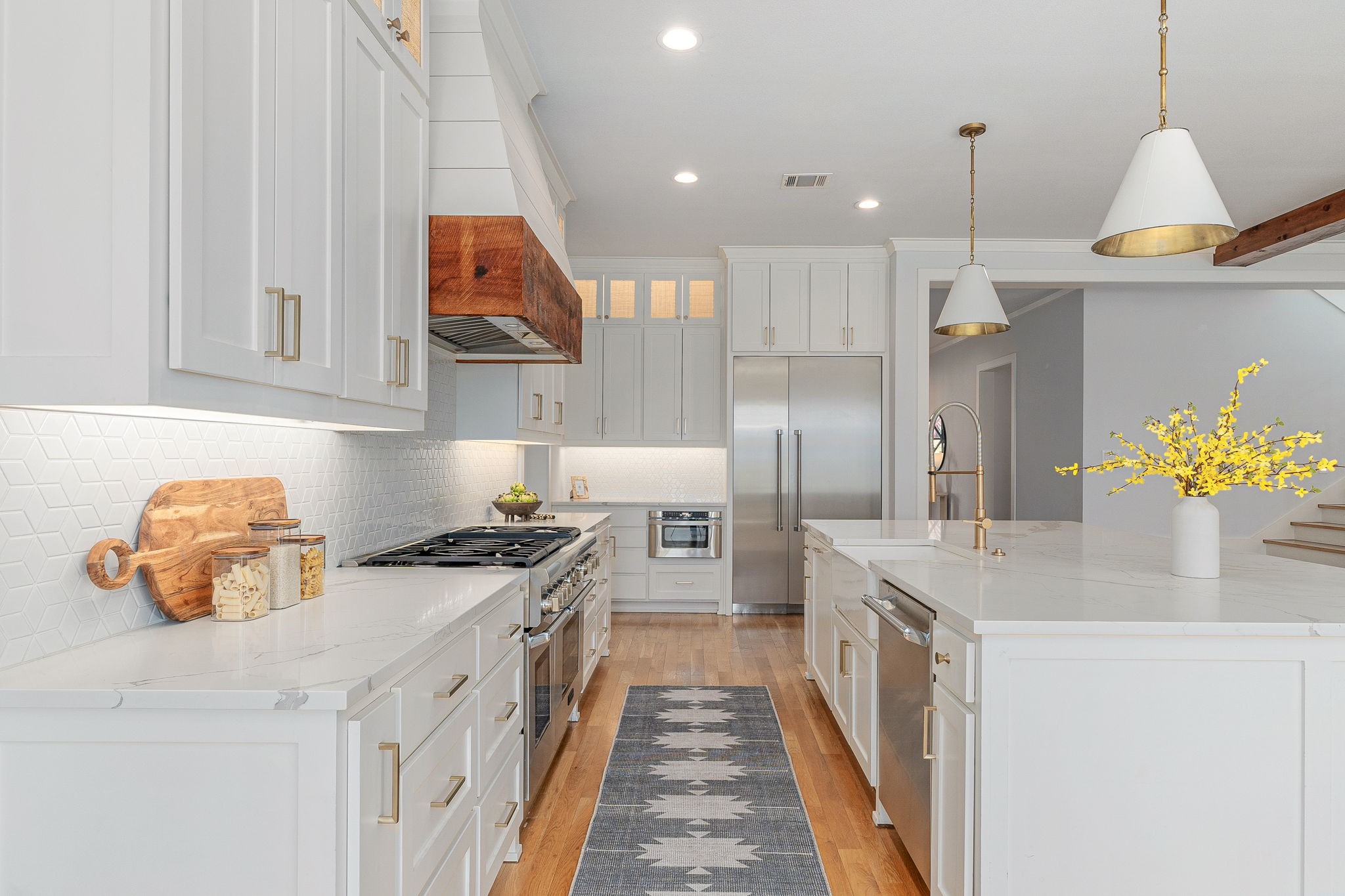 6946 La Vista Drive